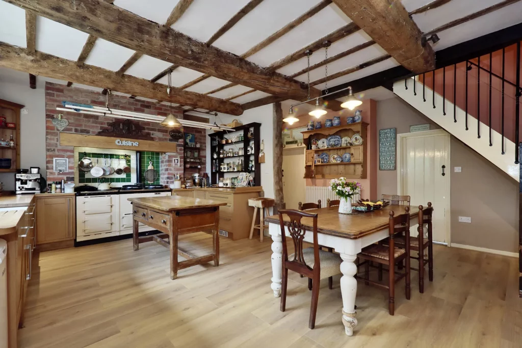 Avenbury Court Avenbury – 1054